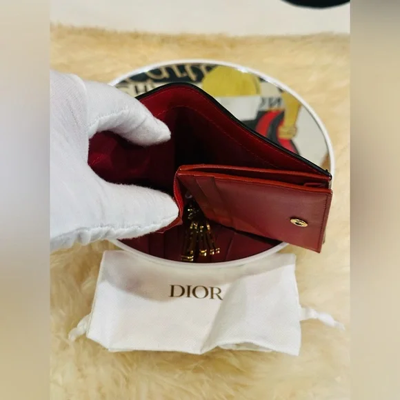 π₯ CHRISTIAN DIOR STUD BIFOLDD COMPACT WALLET w/Dust Bag - Picture 10 of 11